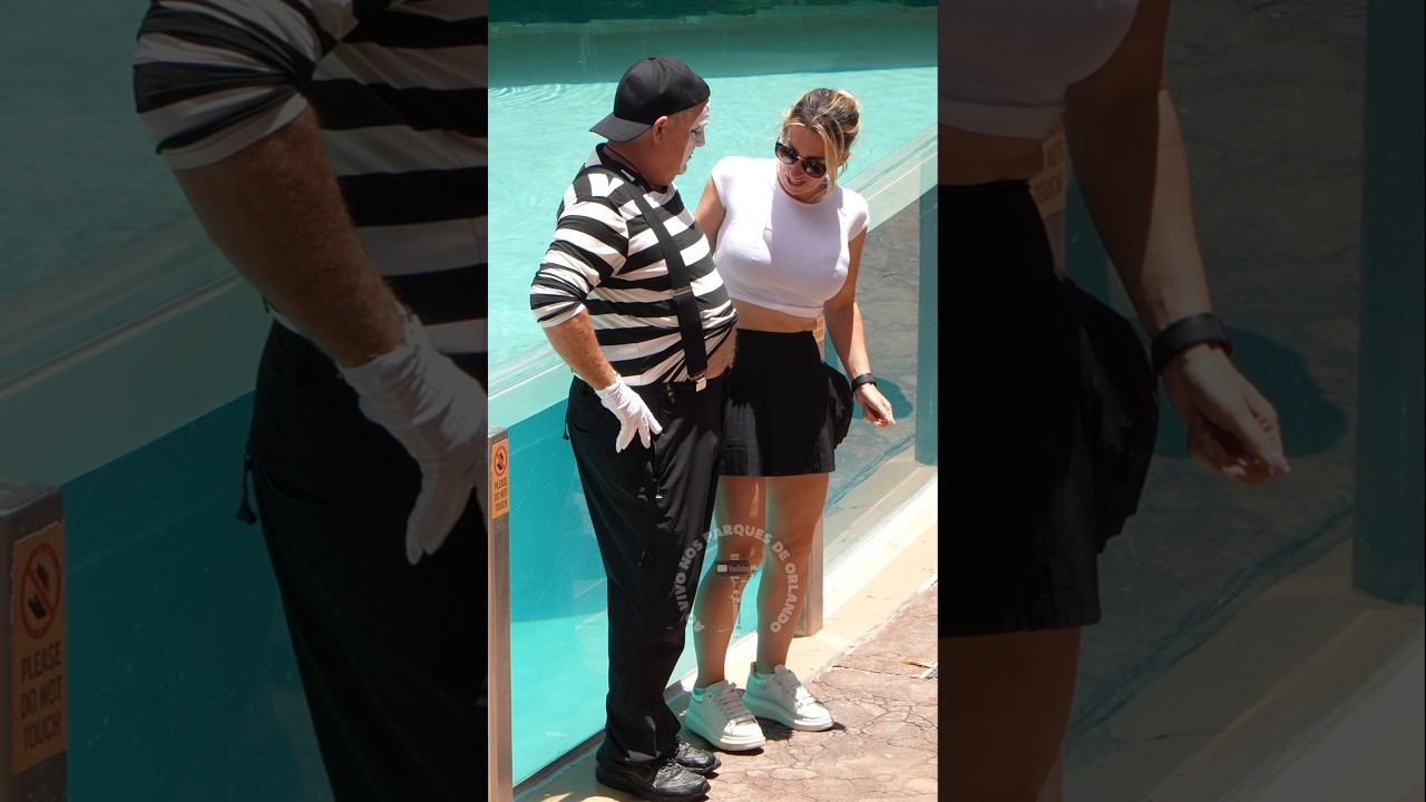 Tom o mímico imitando esta mulher de barriga de fora 😂🤣 #tomthemime #seaworldmime #viralreels