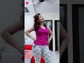 لڑکی کا گرم ڈانس لڑکی کا گرم ڈانس