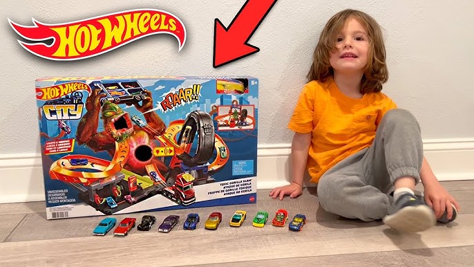 Hot Wheels Monster Trucks Arena Smashers Mega-Wrex vs. Crushzilla