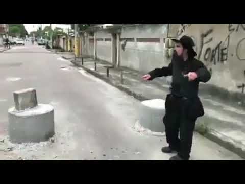 Cowboy Beleza - barricada em Parque Paulista