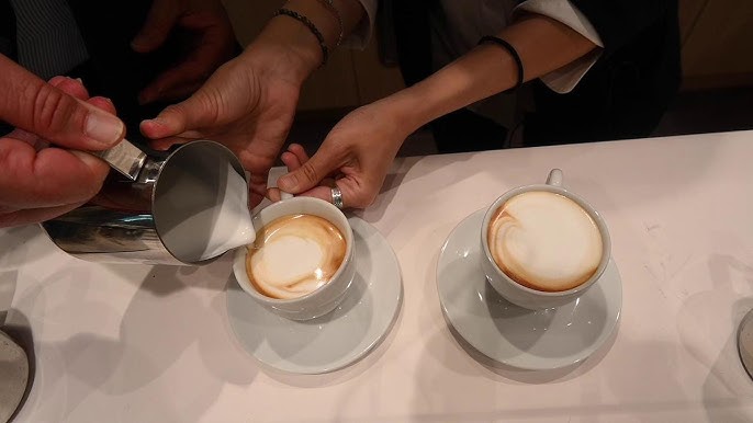 Come montare il latte per 3 cappuccini - tecnica e segreti 