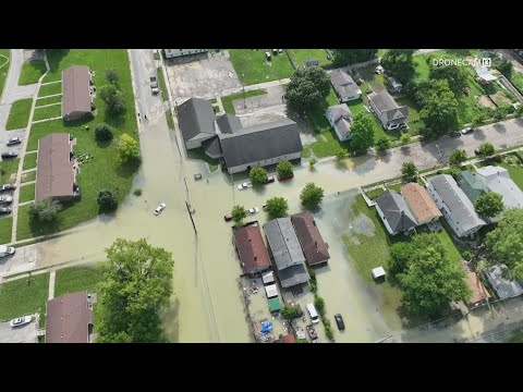 Cleanup continues after water main break - YouTube