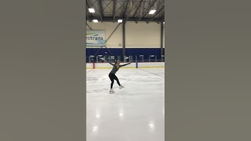 Double loop 🌪️ @sia #figureskating #amazingdancer #sia #loop