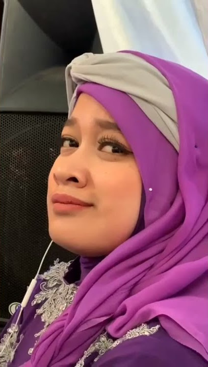 Senyumnya Reni Ermawati Setajam Silet