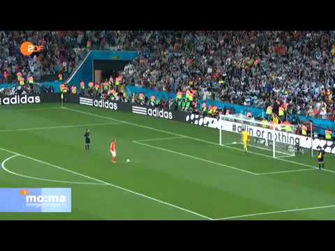 Video: Halbfinale Der FIFA Fussball-Weltmeisterschaft 2014: Niederlande – Argentinien