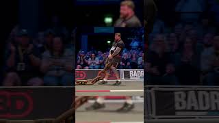 Strongman goes the wrong way 😆 What a great comeback though...#strength #strongman #giantslive