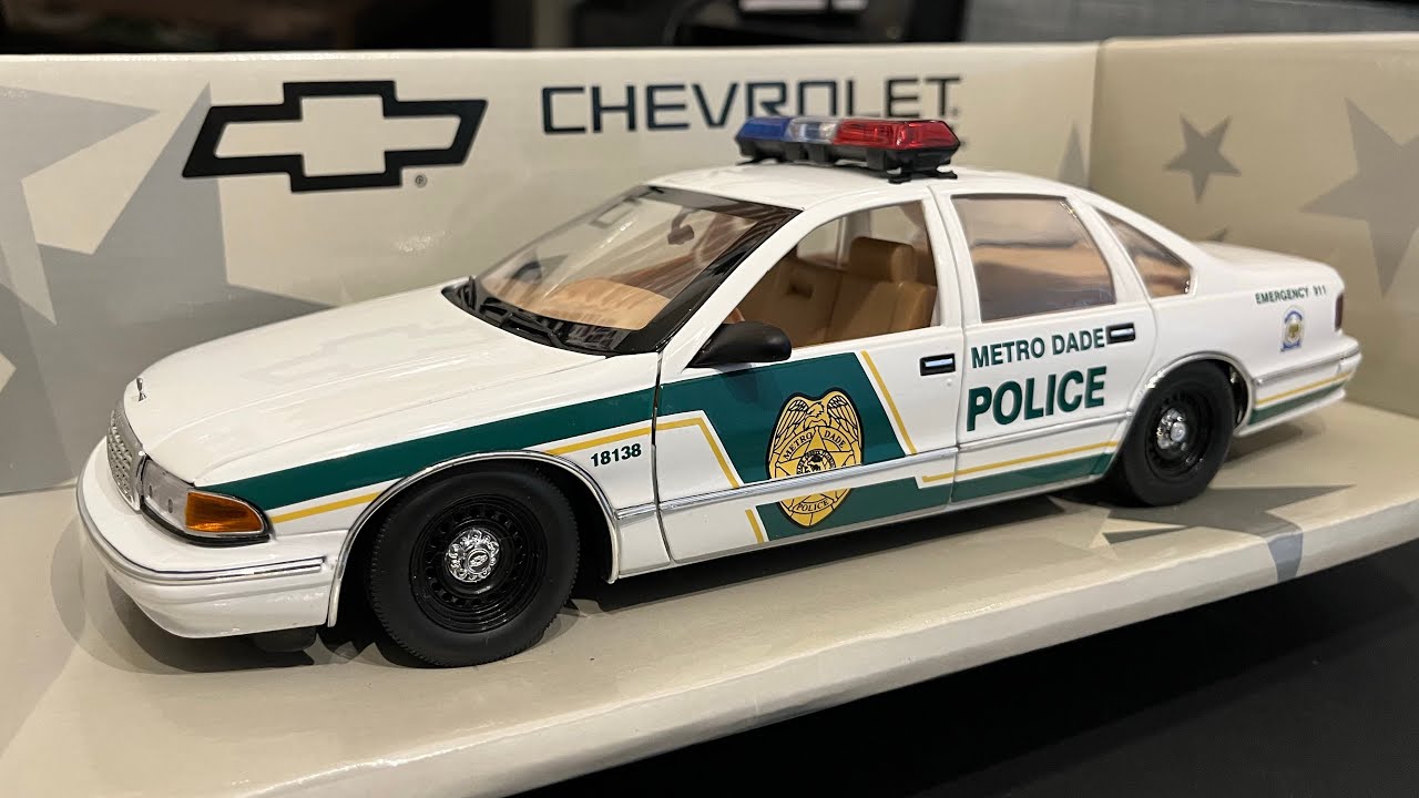 1/18 Scale UT Models Chevy Caprice Miami Metro Dade Police Car