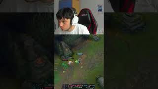 Hayır Bıçak Fırlatan Yuumi Gerçek Değil