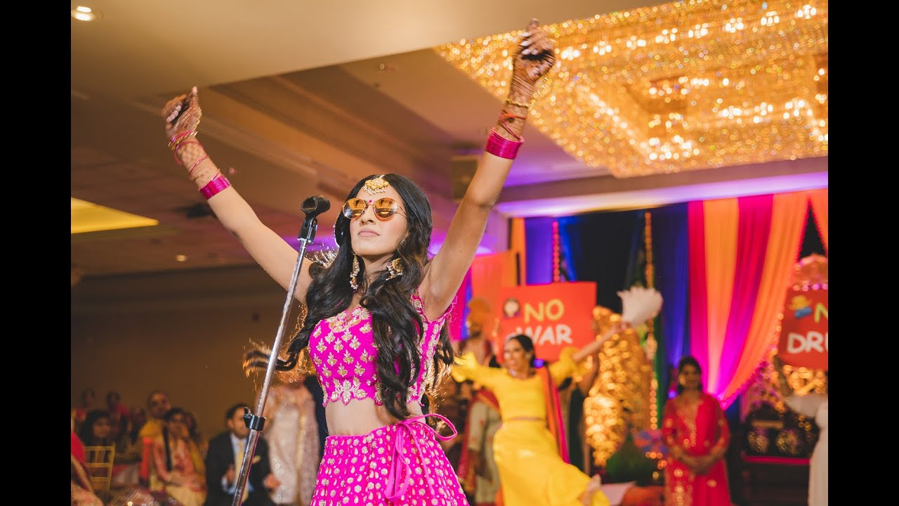 BRIDE SURPRISES GROOM  SANGEET PERFORMANCE BY BRIDES FAMILY  90S BOLLYWOOD FLASHBACK