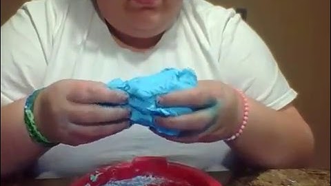ASMR ~ Playing with Play-doh ...tapping.. scratching..