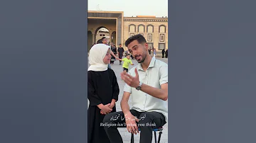 لالا تحسب ان الدين بعيد عن حب وحياة 