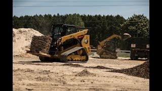 Cat® Compact Track Loader D3 Series | Features and Benefits