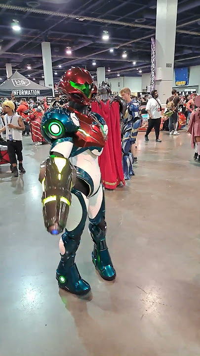 Awesome Metroid Dread Samus Cosplay at LVL UP EXPO 2023 in Las Vegas #shorts
