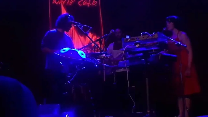 Angela Sheik and Dante Bucci "Whicchu" live at Wor...