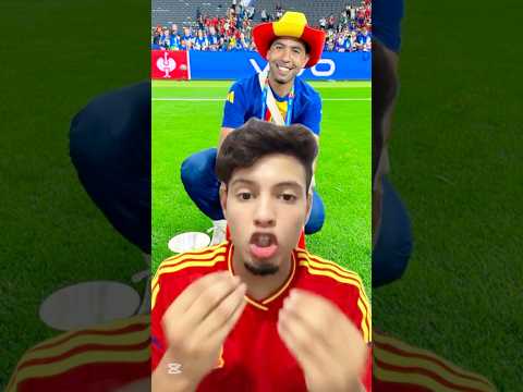 والد لمين يمال رجل مجنون كرة قدم كرة القدم