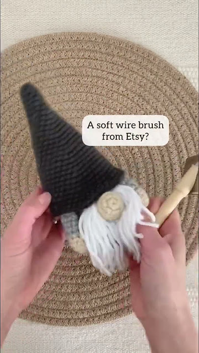 Soft Wire Brush / Cat Slicker Tool for Amigurumi Fur, to Fuzz up Crochet  Surface, Wooden Brush, Wool Brush, Amigurumi Brush 