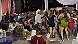 Se puso bueno el baile con La Cumbre en Poblado de Peña Durango.