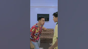 انا ما بخافش من حد انا اسمي رامي برهومه 