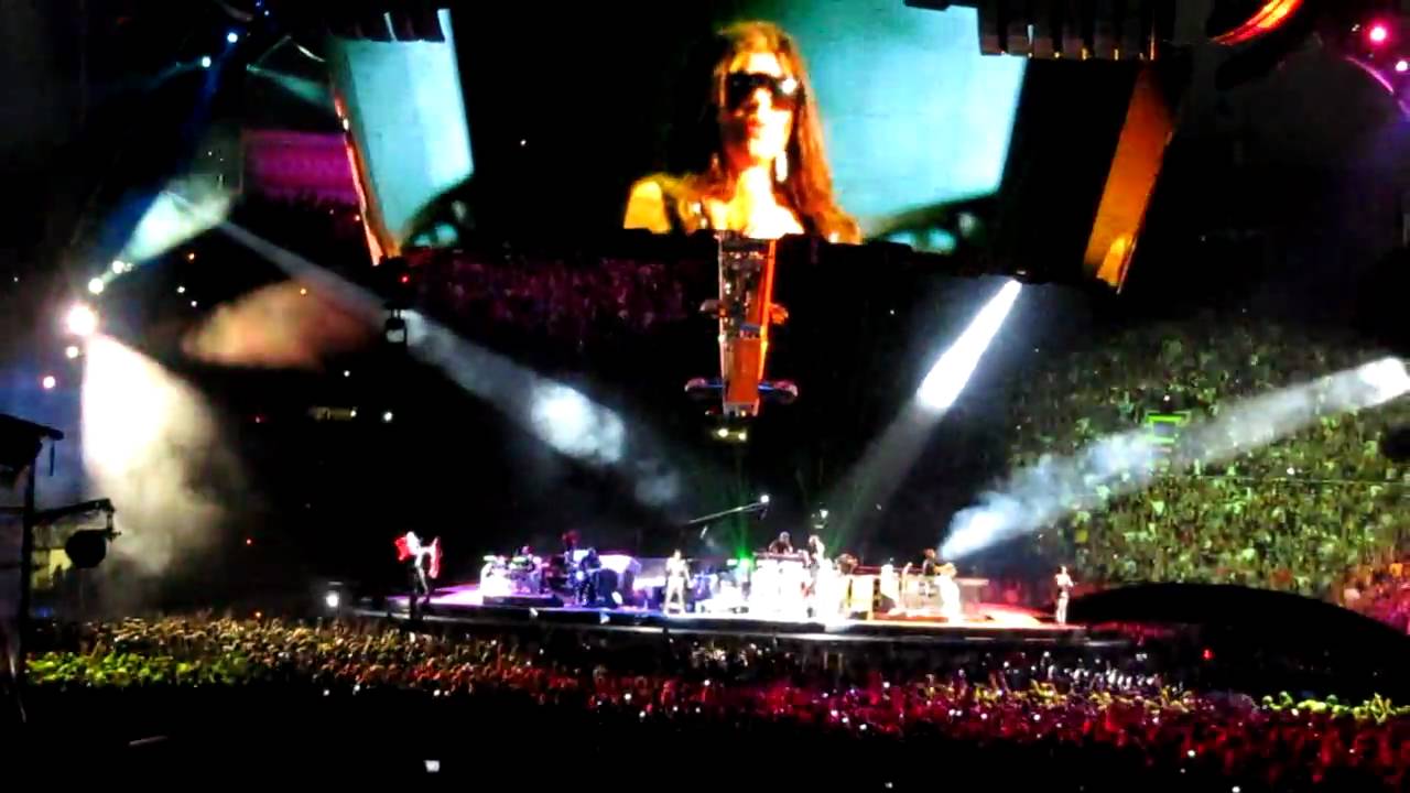 Black Eyed Peas Rose Bowl Pasedena Tonight's Going to be a Good Night