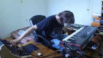 Korg Gadget Hardware Hybrid Madness (Behringer Neutron,Behringer Model D,Waldorf Blofeld)