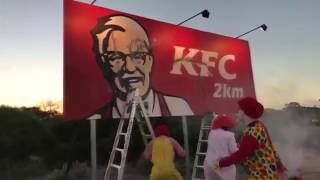 Рональд макдональд Против Рекламного Щита KFC