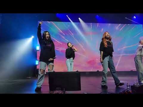 Dreamcatcher (드림캐쳐) - Reason | 230302 | Washington DC | [4k60fps FANCAM - Front Row] 