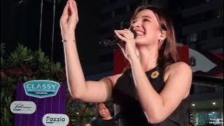 MAWAR EVA De JONGH 'Sedang Sayang Sayangnya' @ MUSIC ZONE Anjungan Sarinah [10/11/23] | 60fps Fancam