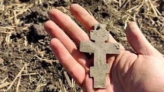 СНЕСЛИ ДОМ И РАСПАХАЛИ ДЕРЕВНЮ В КОТОРОМ ЖИЛ МОЙ ПРАДЕД! ИЩУ СПРЯТАННЫЙ ИМ КЛАД! Поиск монет