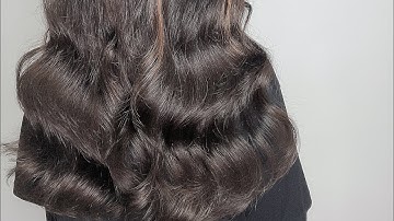Thầy hùng đông tinh hướng dẫn cho các học viên uốn tóc cho mẫu  xoăn dợn | salon hùng đông tinh