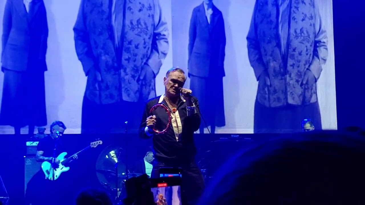 Morrissey - Everyday Is Like Sunday (Live at Riverside Theater, Milwaukee Sep 29, 2025)