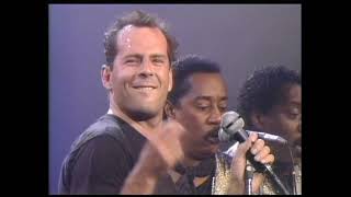 Bruce Willis & The Temptations - Under The Boardwalk