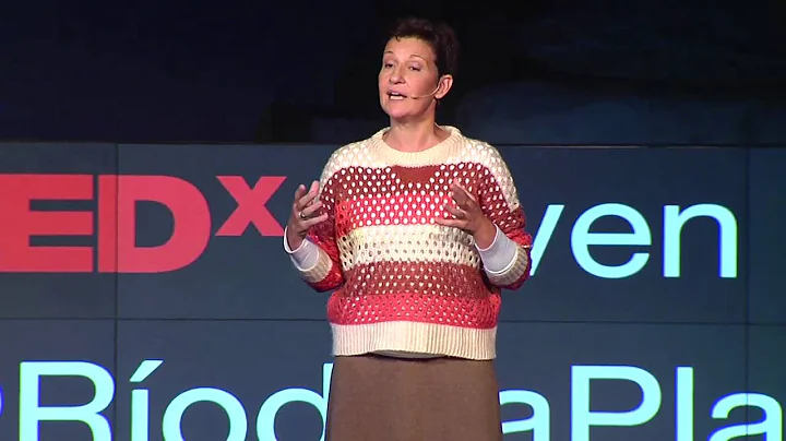 TEDxJoven@Rodela...  - Liliana Bodoc - Mentir para...