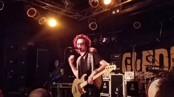 Glenn Hughes-Hughes/Th...  -LIVE at Count's Vamp'd...
