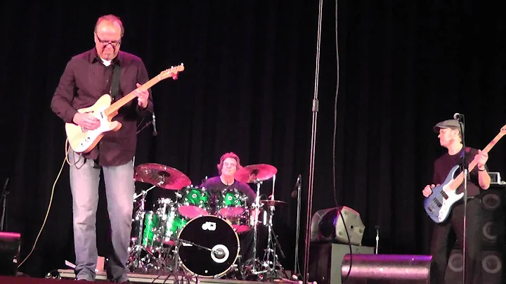 Greg Koch, Roscoe Beck and Tom Brechtlein Chicken ...