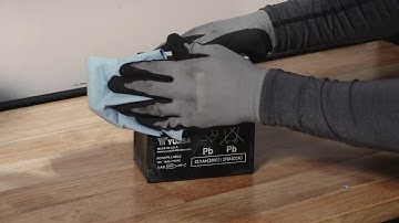 650 INDY VR1 Battery Removal and Installation - Polaris Snowmobiles