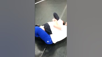 Move of the Day: Pyramid to back, arm trap and choke