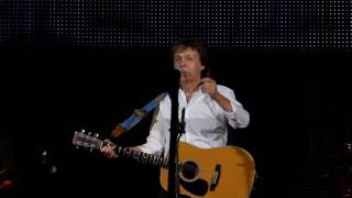 Paul McCartney - And I Love Her - Philadelphia 07-12-2016 chords