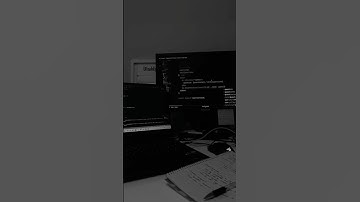 Closures in JavaScript Explained with One Tricky Quiz! #quiz #coding #shorts