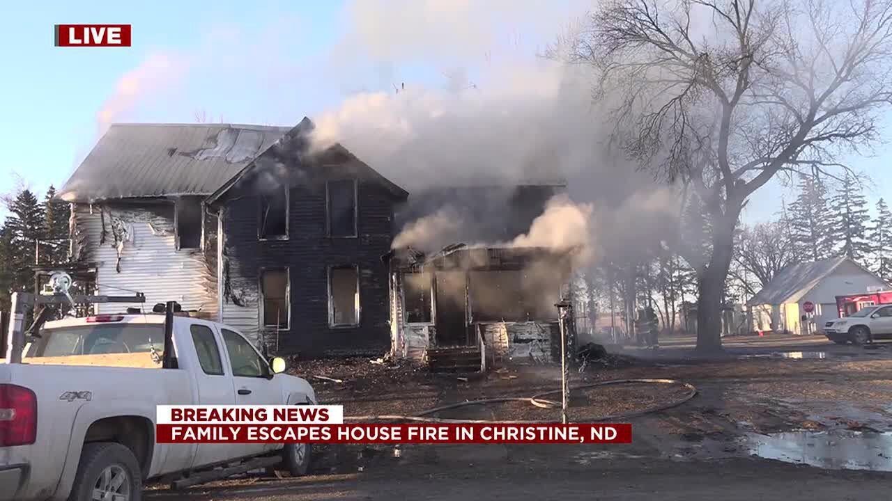 Family escapes house fire in Richland County - YouTube