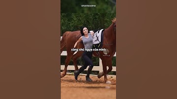 Không chỉ xinh đẹp cô gái này còn cưỡi ngựa siêu đỉnh