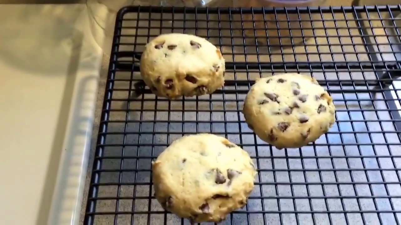 How to make a small batch of Chocolate Chip Cookies. - YouTube