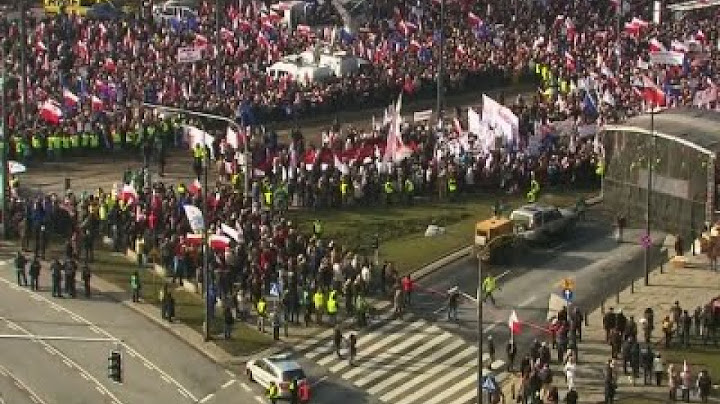 Raw: Warsaw Protest Draws Tens of Thousands
