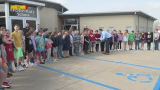 Weather class visits Stockton Elmentary