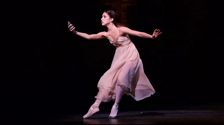 Darcey Bussell joins Yasmine Naghdi for a rehearsa...
