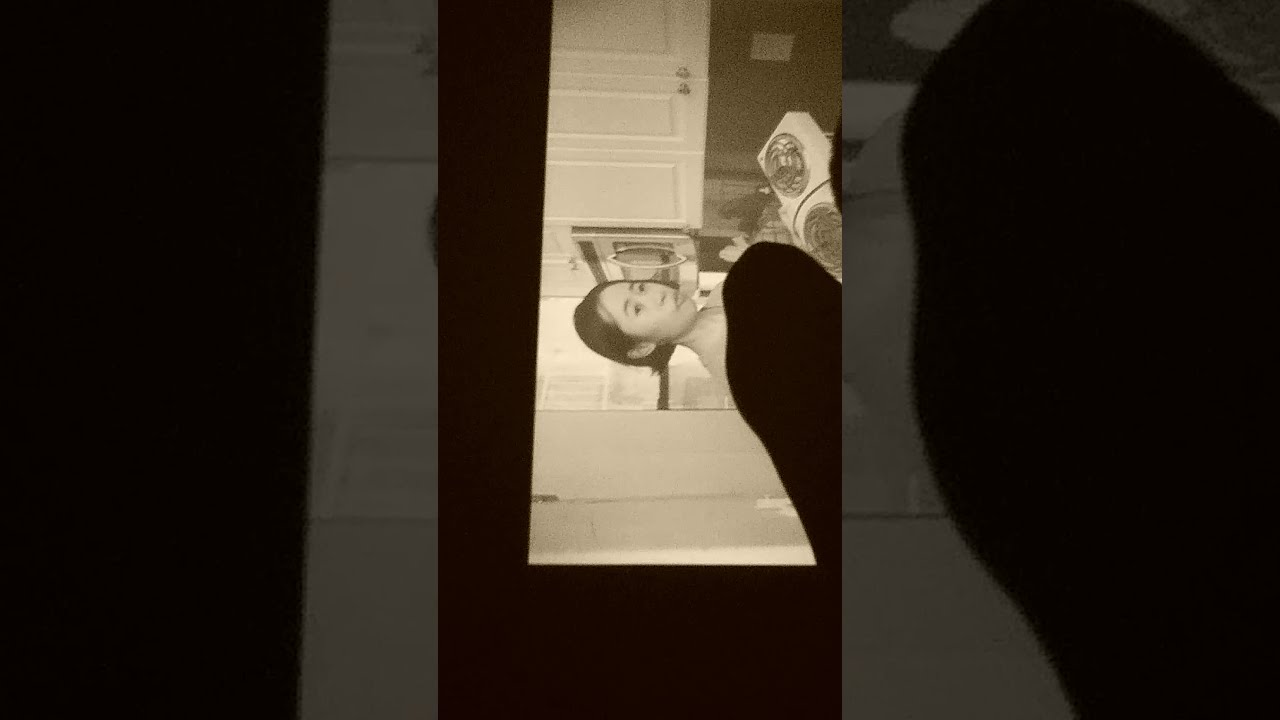 Dj Messing With Old 