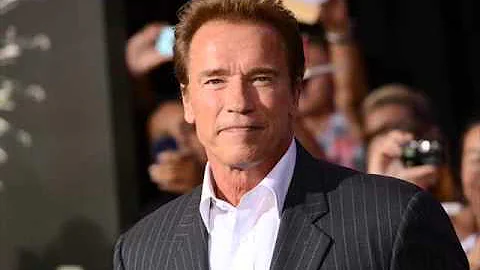 Arnold Schwarzenegger calls a Prosecutor (feat Dep...
