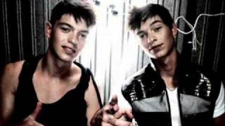 Locnville - Lines in the Sky