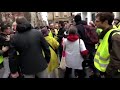 Ces gilets jaunes dgagent une racaille de la manifestation  paris