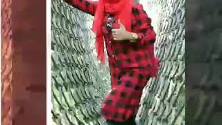 Hijab Merah