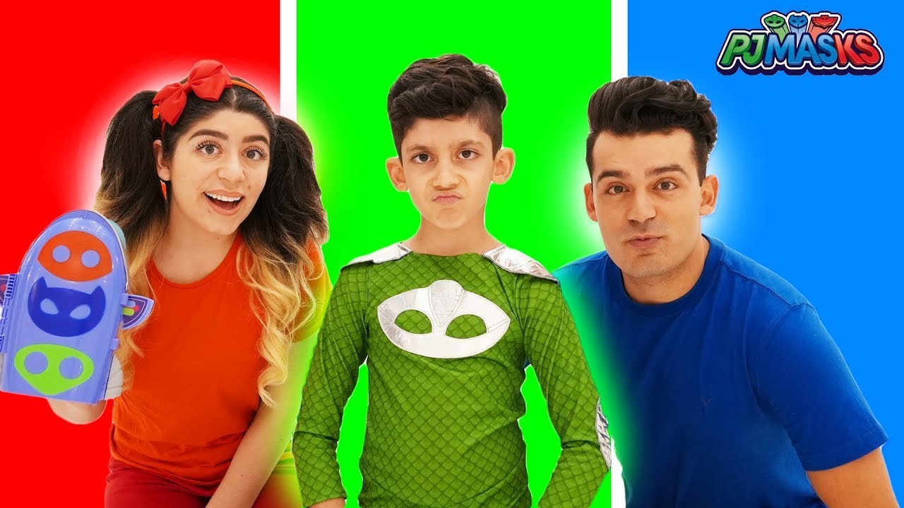 Jason interpreta il supereroe PJ Masks